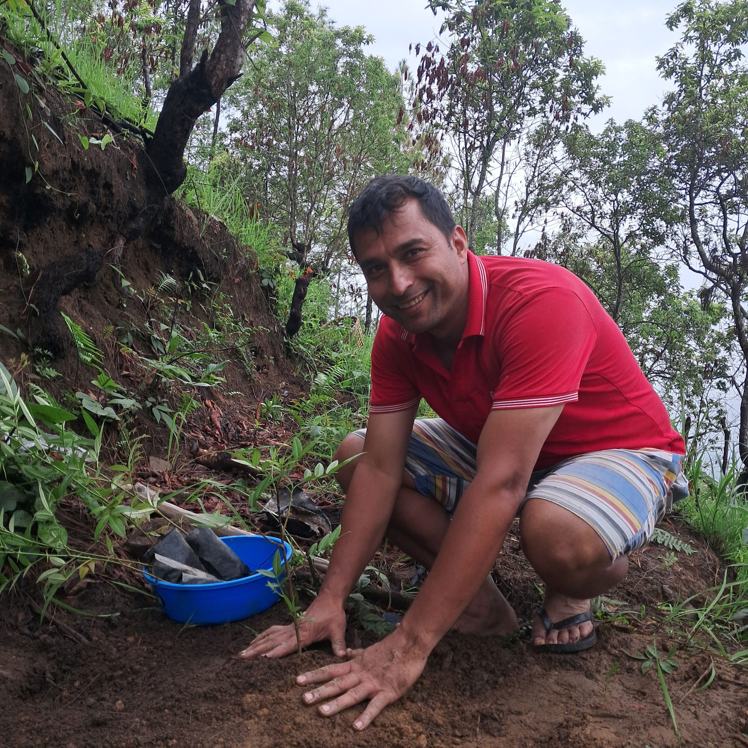 उपयाेगी विरूवाहरू राेपेर परियाेजनाकाे सुरूवात